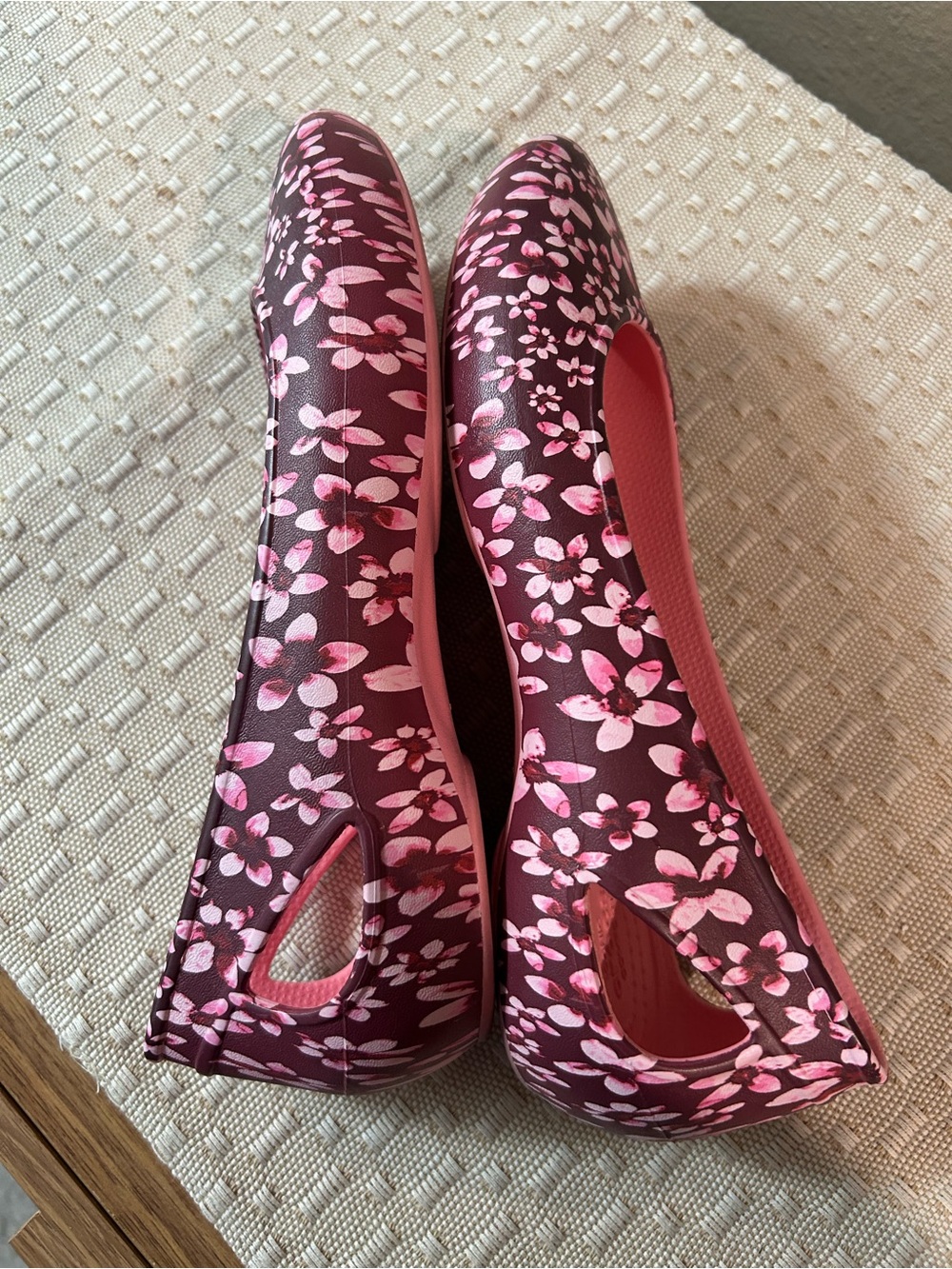 Crocs Kadee Floral Ballet Flats Two Pairs Size 7 - Picture 12 of 13